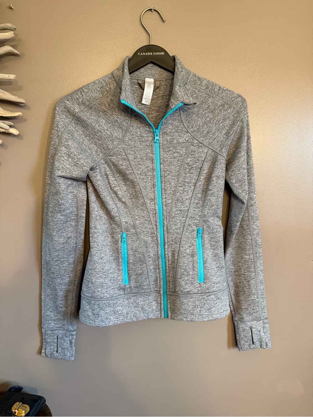 Girls Ivivva Lululemon Jacket.